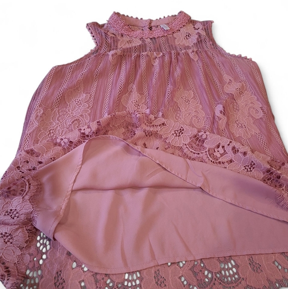 Women's Xhilaration Lace Mockneck Sleeveless Top Dusty Pink Large 🩷 - Picture 9 of 13